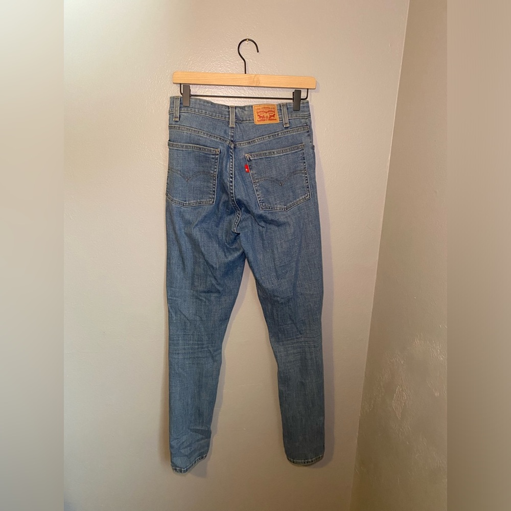 Levi's High Rise Jeans - Picture 3 of 4